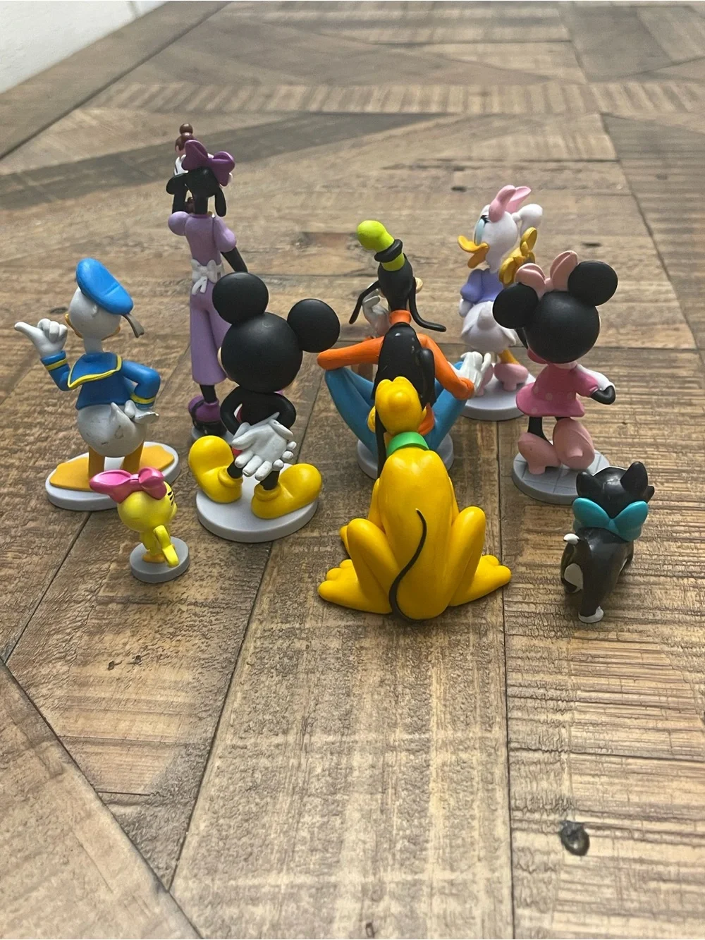 Disney Store Mickey Mouse & Friends Deluxe Figurine 9-Piece Play Set